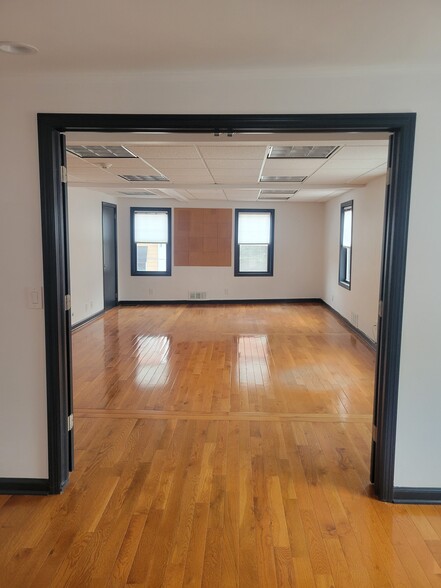 50 W South Orange Ave, South Orange, NJ for lease - Building Photo - Image 2 of 7