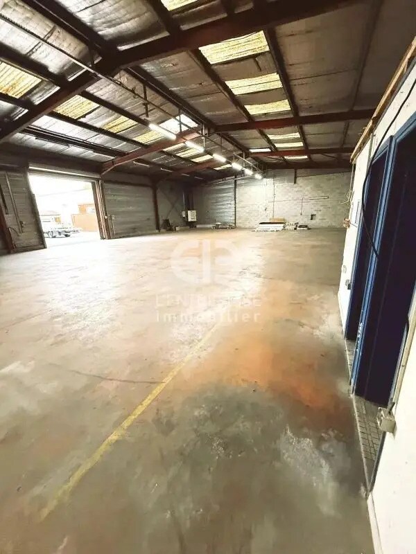 Industrial in Contes for lease Building Photo- Image 1 of 8