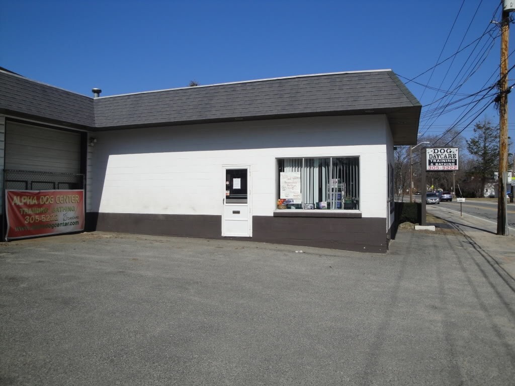 1270 High St, Cumberland, RI 02864