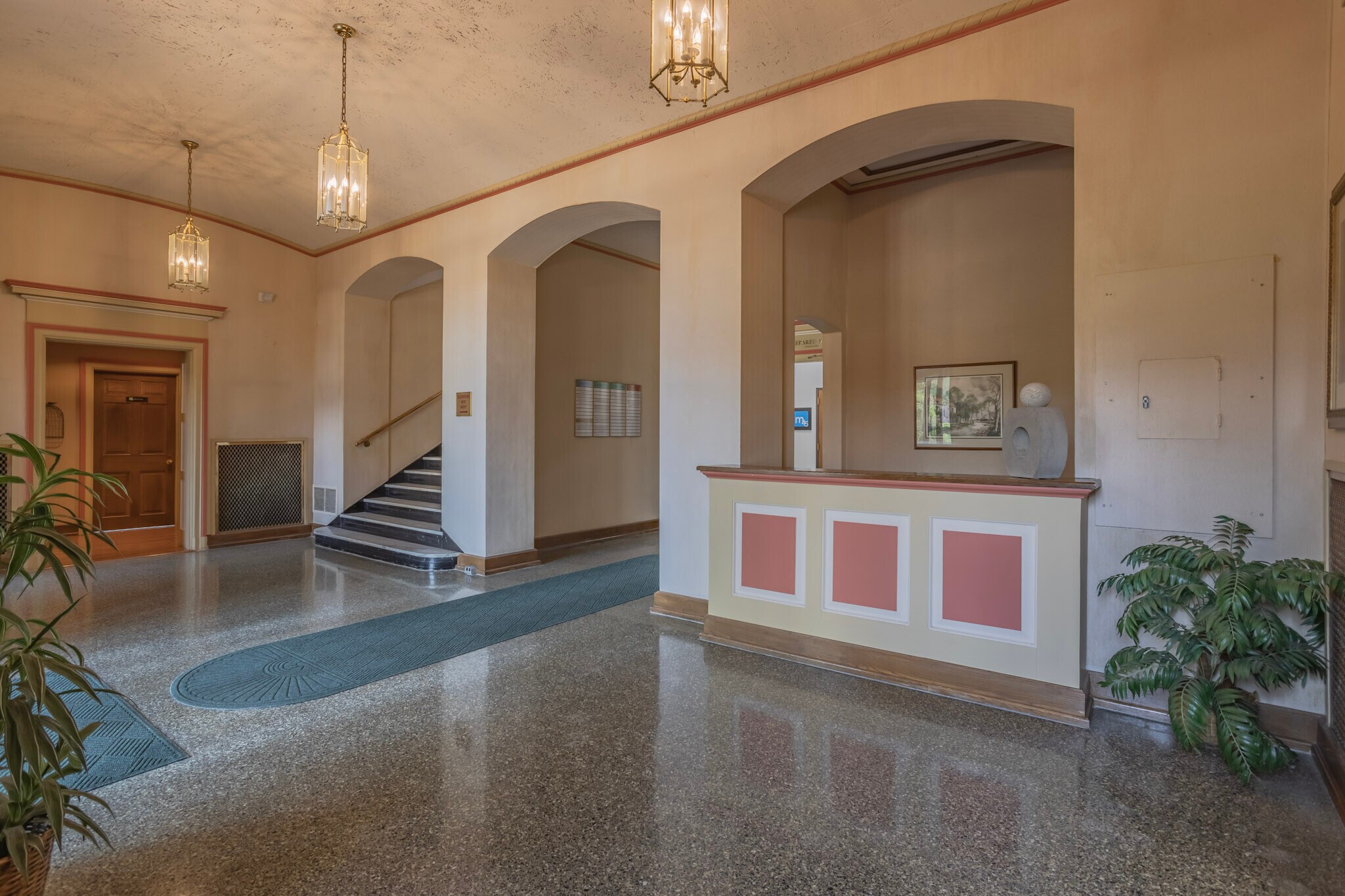 524 W Stephenson St, Freeport, IL 61032 524 Building