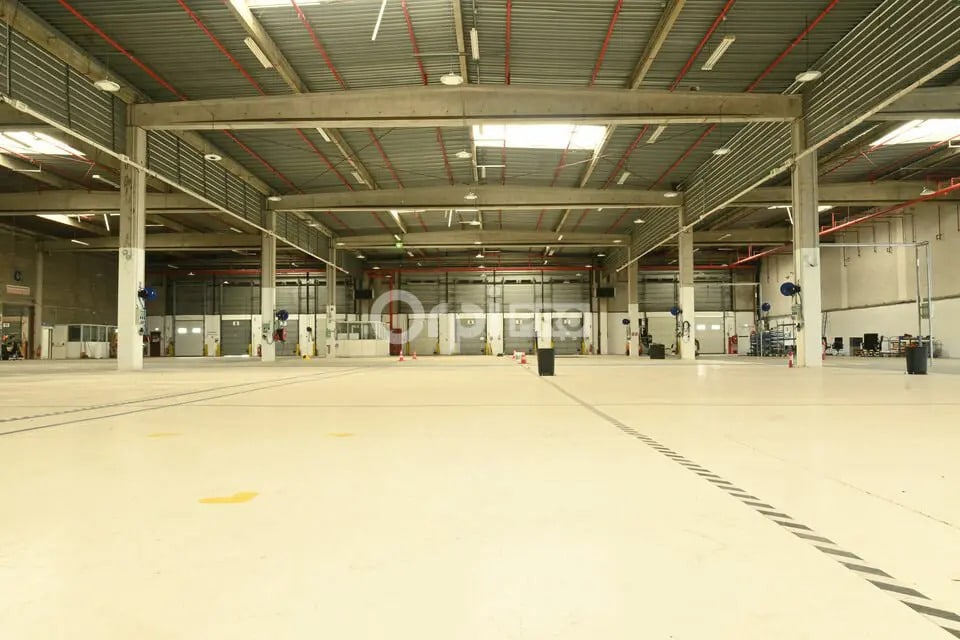 Office in Vénissieux for lease Interior Photo- Image 1 of 24