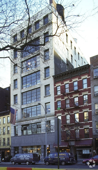 330 E 59th St, New York, NY for lease - Building Photo - Image 2 of 4