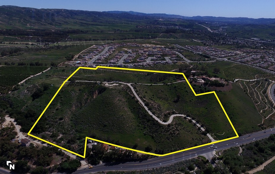 1055 Marine View Ln, Moorpark, CA 93021