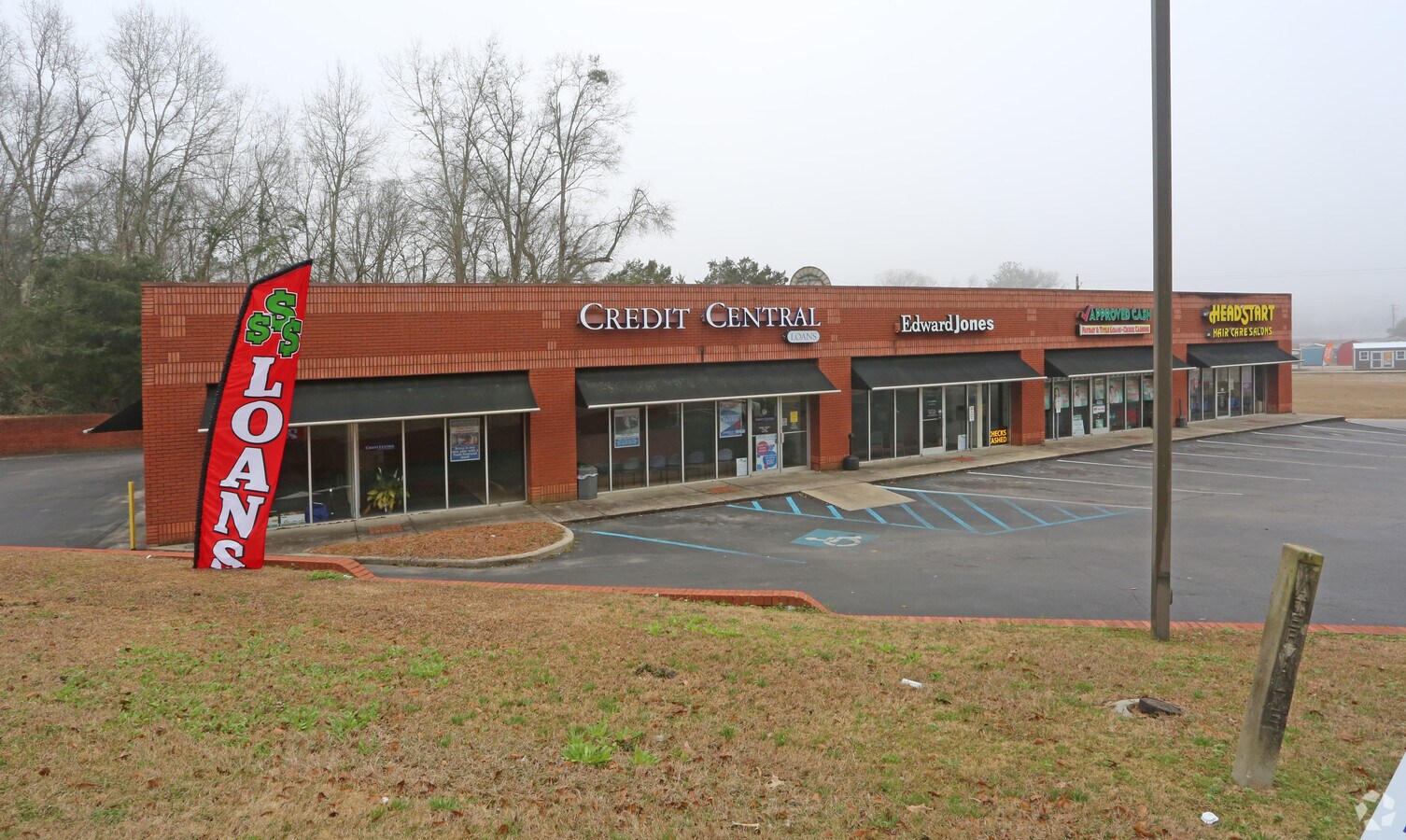 1111 7th St S, Clanton, AL 35045