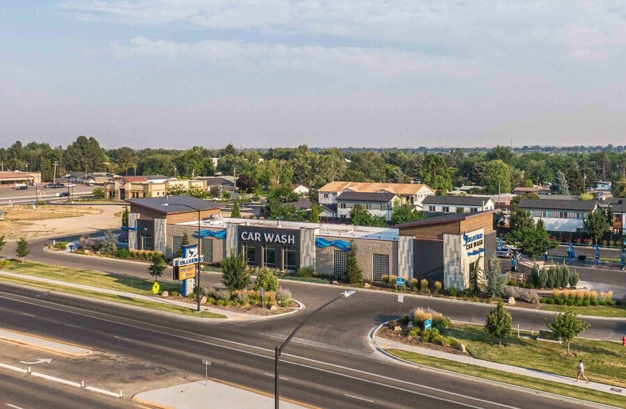 7547 W Fairview Ave, Boise, ID for sale - Primary Photo - Image 1 of 2