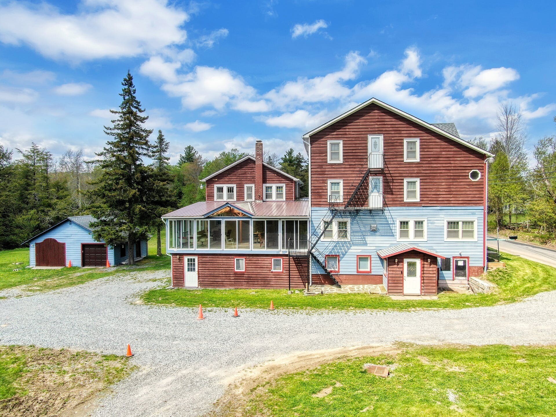 639 Hunter Lake Rd, Parksville, NY 12768 Hunter Lake Lodge (Town of