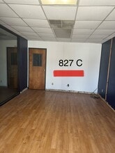 827-863 N IH 35, New Braunfels, TX for lease Interior Photo- Image 1 of 3