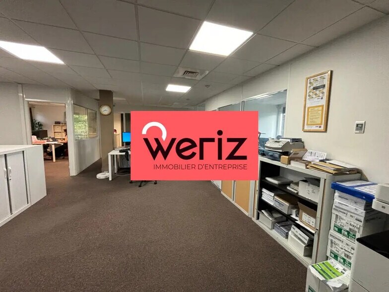 Office in Gémenos for sale - Interior Photo - Image 3 of 11