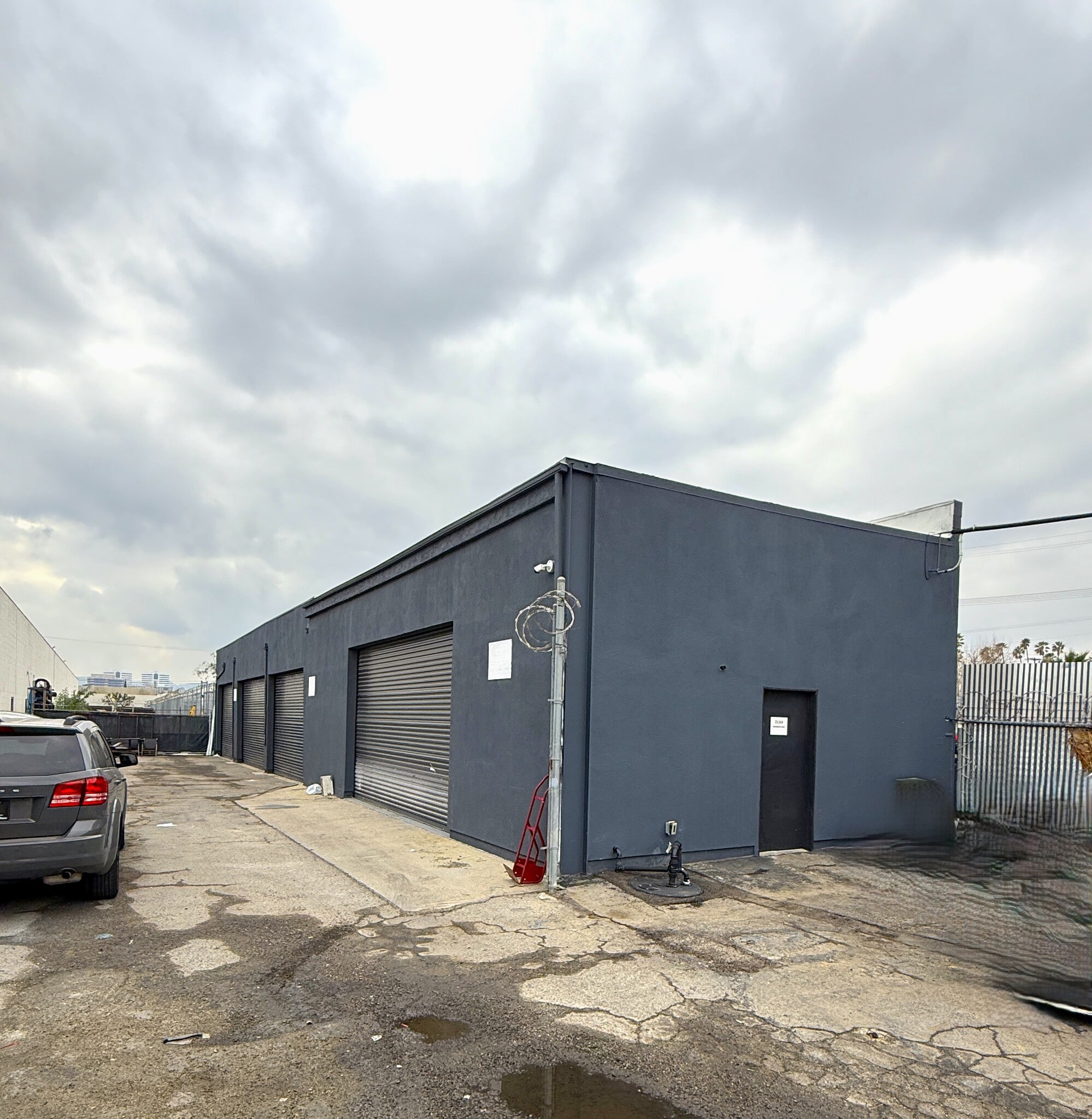 21314-21316 Sherman Way, Canoga Park, CA for lease Interior Photo- Image 1 of 4