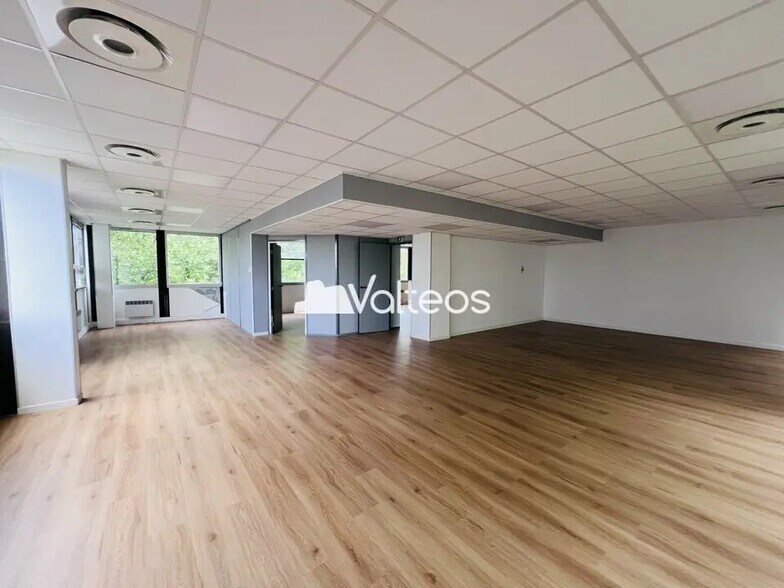 232 Rue De La Découverte, Labège for lease - Interior Photo - Image 1 of 6