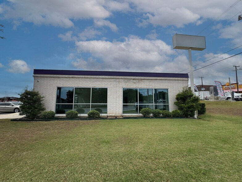 10239 Ironside Dr, San Antonio, TX for lease - Building Photo - Image 2 of 2