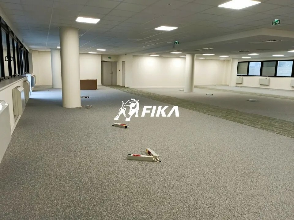 Office in Toulouse for lease Interior Photo- Image 1 of 8