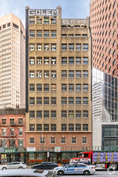46-48 Water St, New York, NY for sale - Building Photo - Image 2 of 5