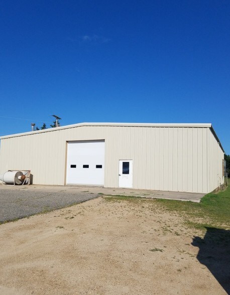 N 3760 U S Hwy 12/16, Mauston, WI for sale - Building Photo - Image 1 of 1