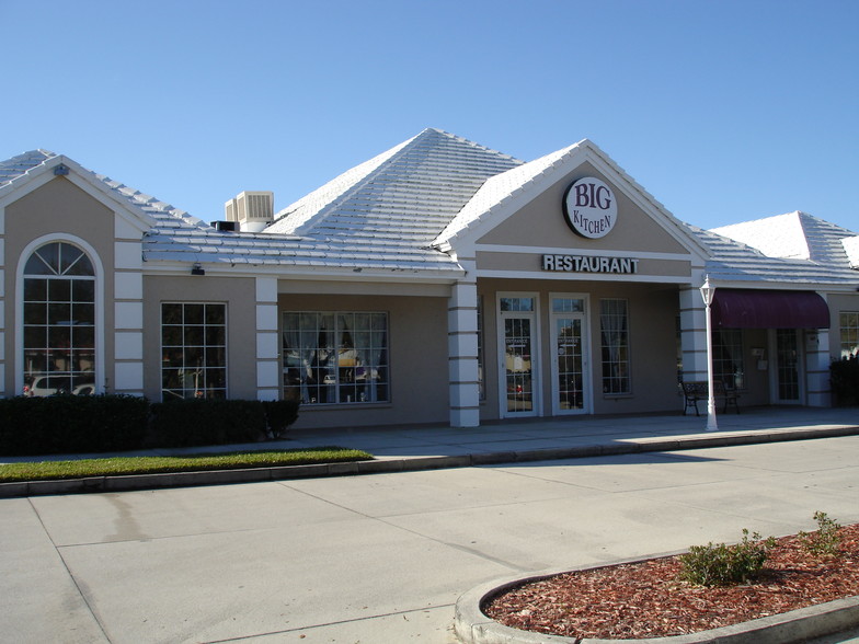 3900 Clark Rd, Sarasota, FL for lease - Building Photo - Image 3 of 19