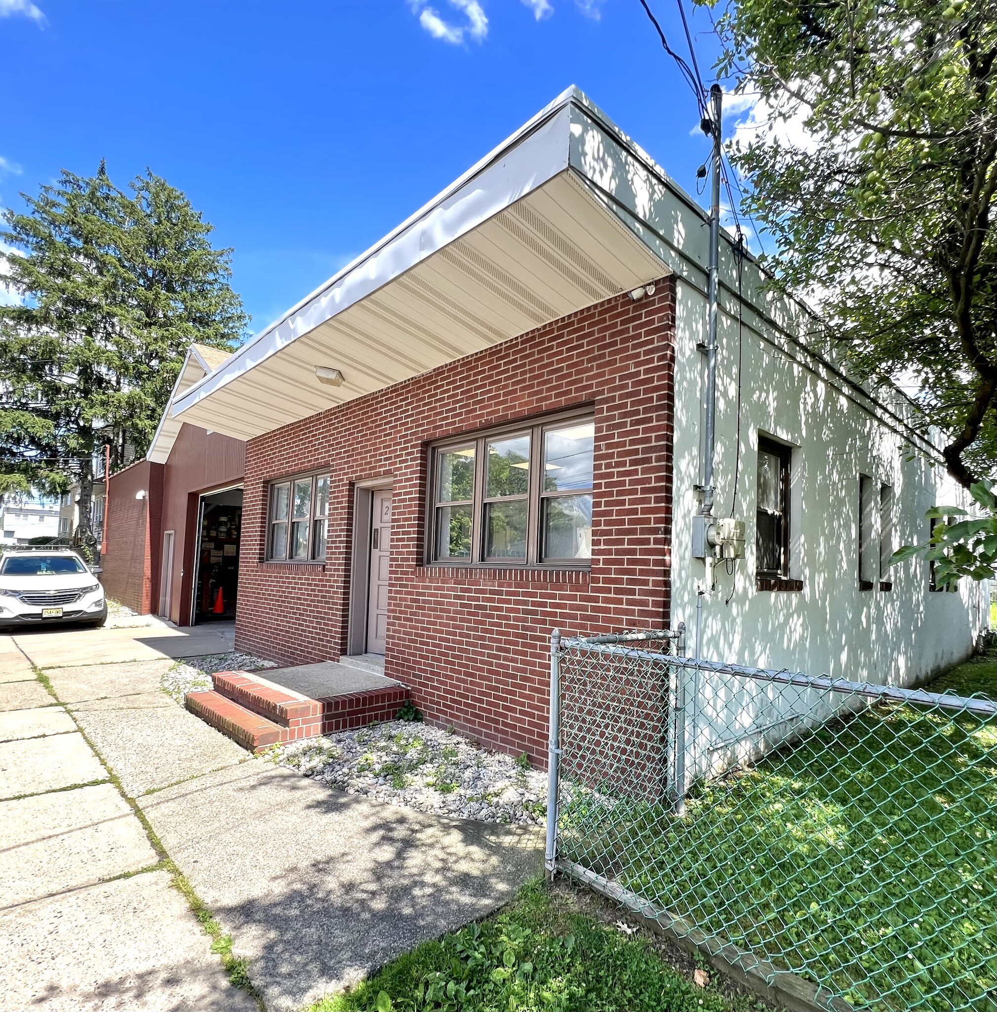 230 Banta Ave, Garfield, NJ for lease Primary Photo- Image 1 of 9