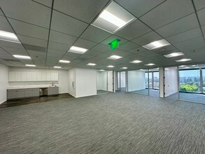 301 N Lake Ave, Pasadena, CA for lease Interior Photo- Image 2 of 5