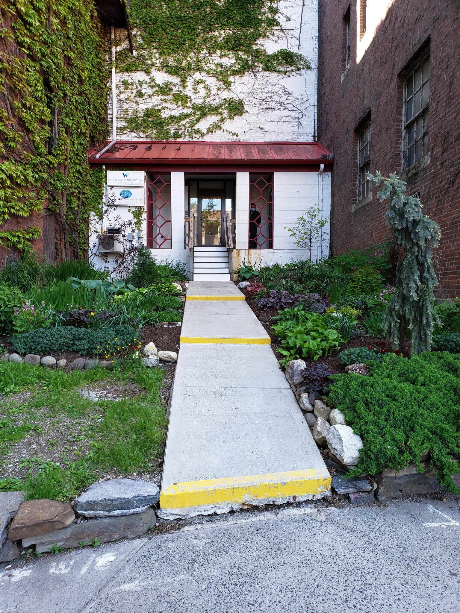 140 Main St, Northampton, MA for sale Building Photo- Image 1 of 1