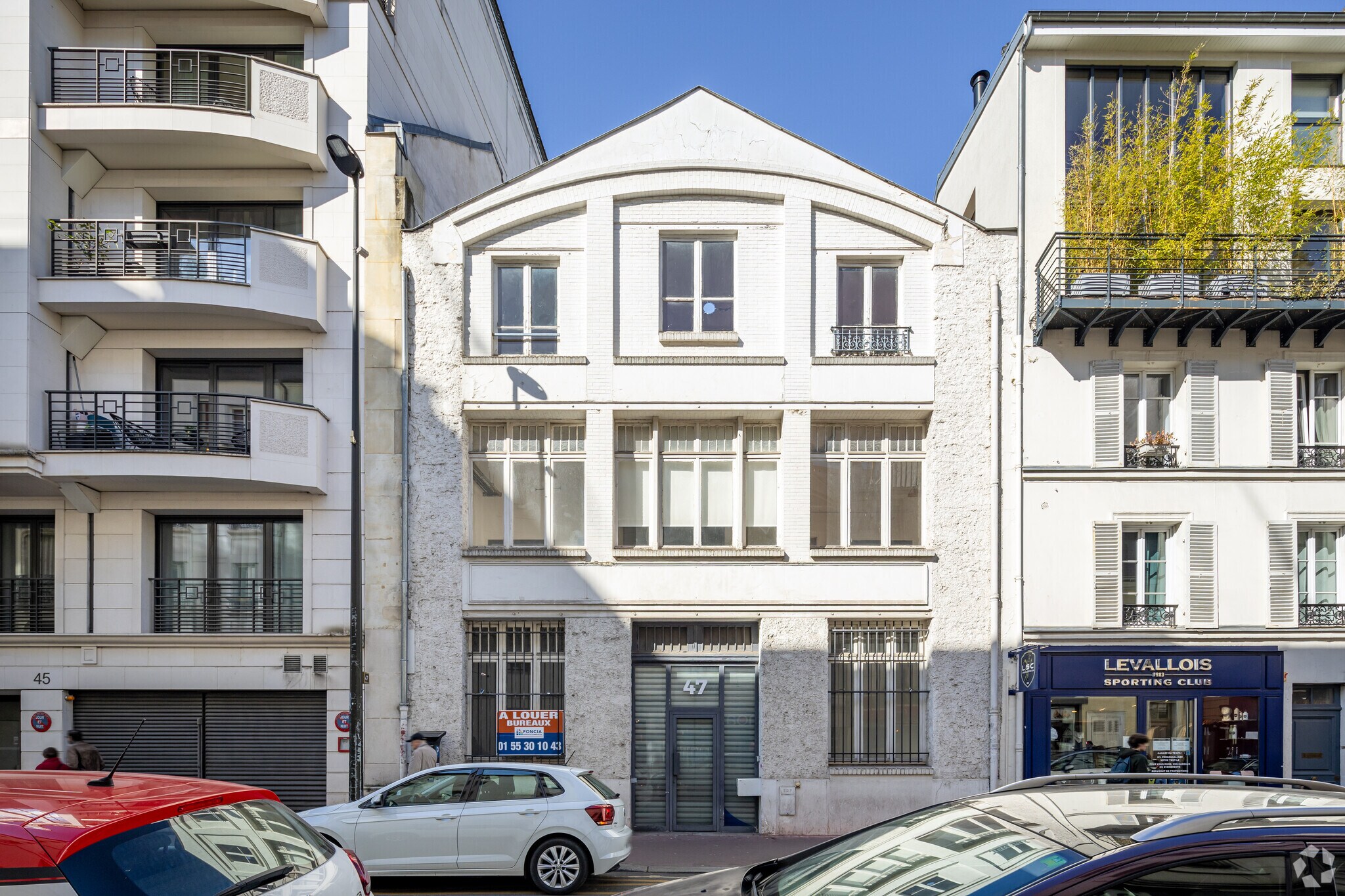 47 Rue Louise Michel, Levallois-Perret for lease Primary Photo- Image 1 of 3
