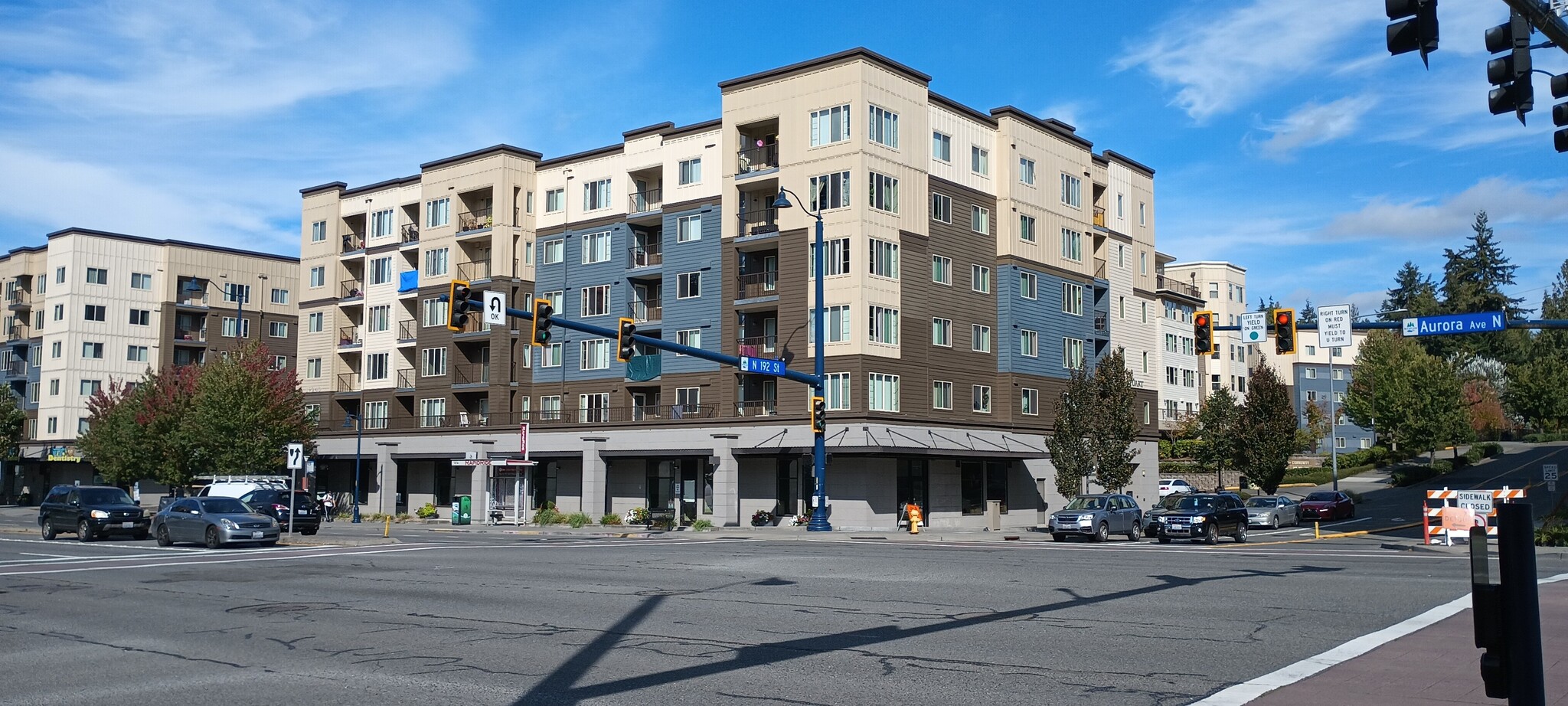 19240 Aurora Ave N, Shoreline, WA for lease Building Photo- Image 1 of 6