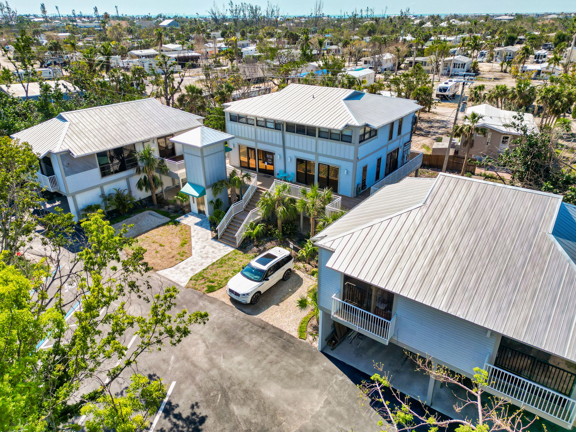 1149 Periwinkle Way, Sanibel, FL for sale Primary Photo- Image 1 of 29