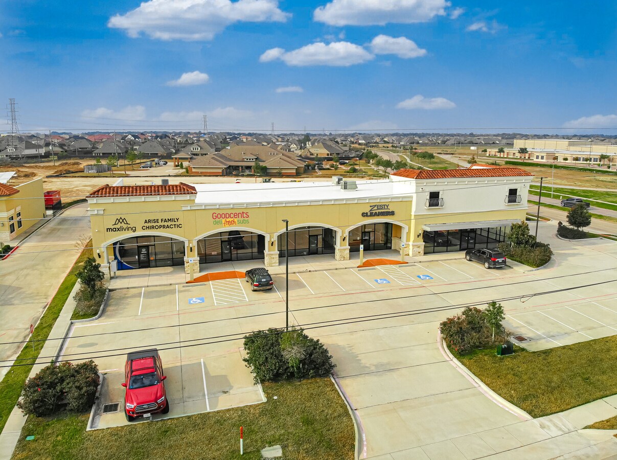 2206 Katy Flewellen Rd, Katy, TX 77494 Woodcreek Plaza