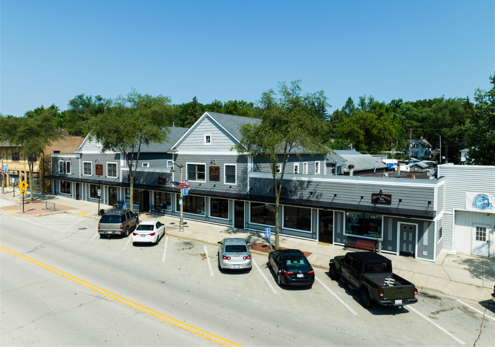 330-336 E Main St, Twin Lakes, WI for lease Primary Photo- Image 1 of 5
