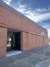 408 Leon Sullivan Way, Charleston, WV for lease Building Photo- Image 2 of 5