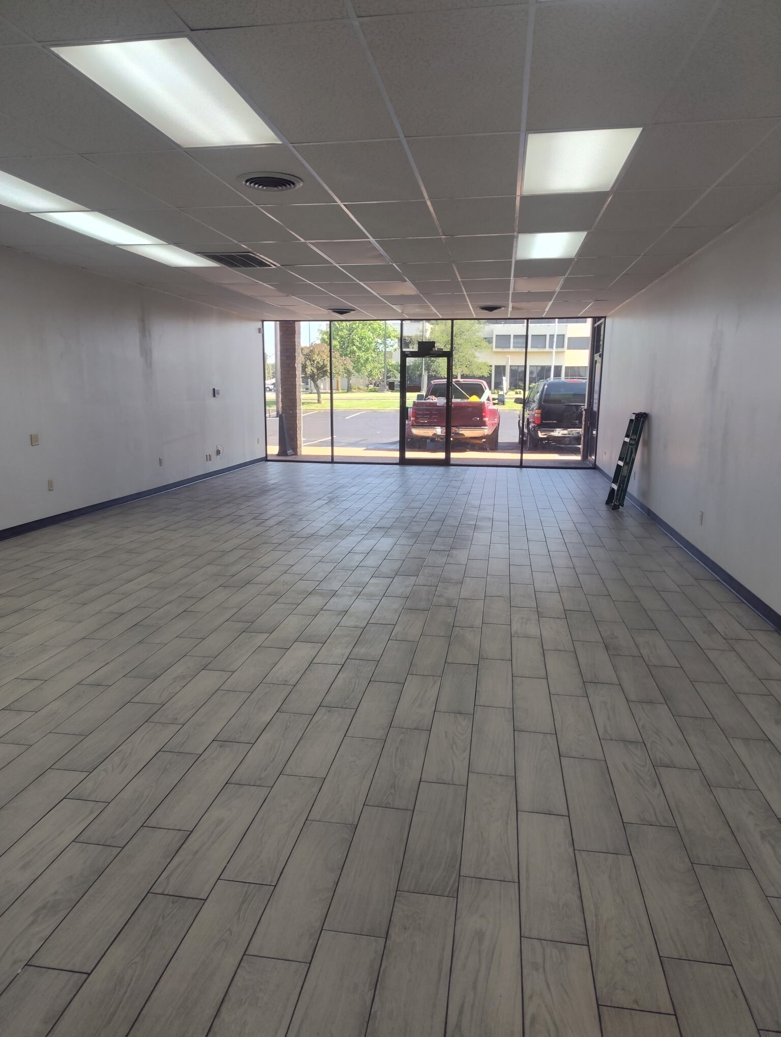 4605-4621 SE 29th St, Del City, OK for lease Interior Photo- Image 1 of 5