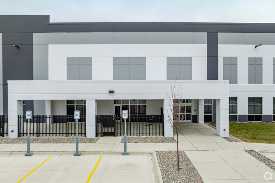 17991 Wahrman Rd, New Boston, MI for lease - Building Photo - Image 3 of 7