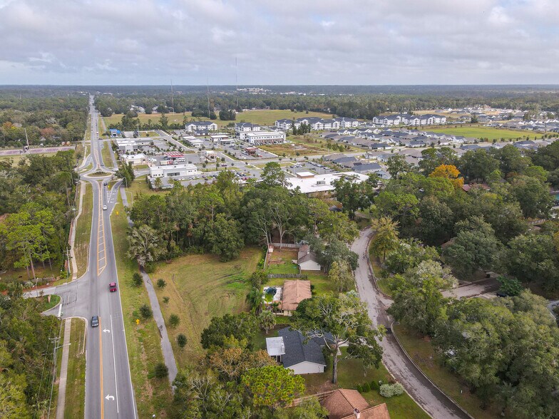 2025 SW 75th St, Gainesville, FL for lease - Building Photo - Image 2 of 24