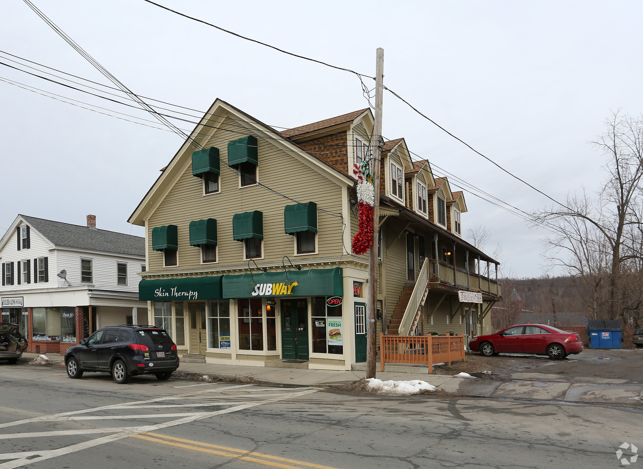 186-192 Main St, Monson, MA for sale Primary Photo- Image 1 of 1