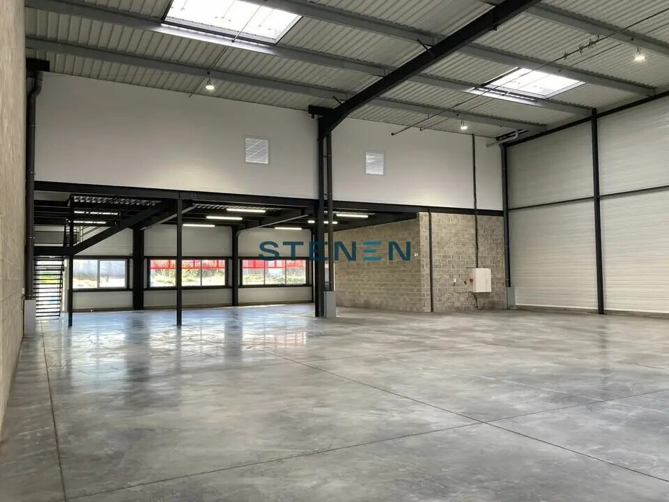 Flex in Marignane for sale Building Photo- Image 1 of 16