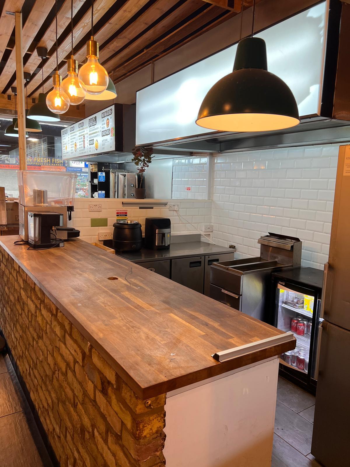 32 High St, Hounslow for lease Interior Photo- Image 1 of 4