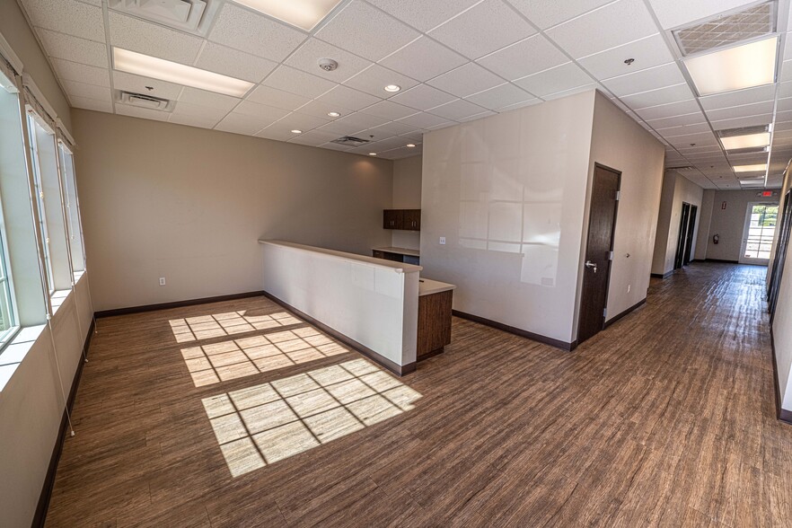 7375 S Pecos Rd, Las Vegas, NV for lease - Building Photo - Image 3 of 9