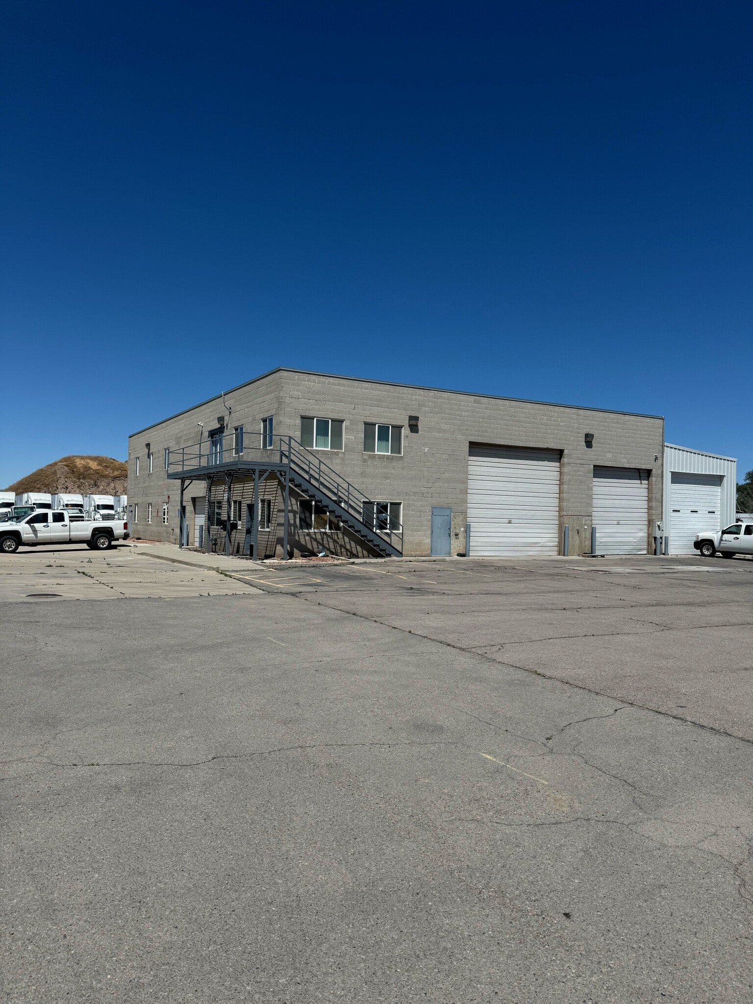 588 S Gladiola St, Salt Lake City, UT for lease Building Photo- Image 1 of 5