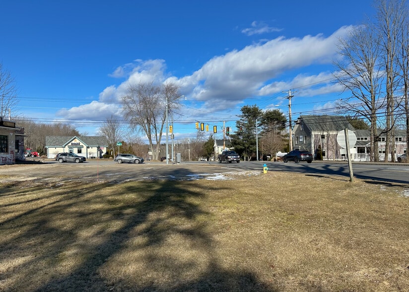 70-72 Portland Rd, Kennebunk, ME for sale - Building Photo - Image 1 of 3