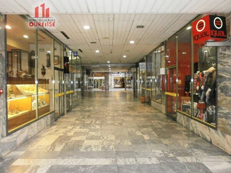 Retail in Ourense for sale - Building Photo - Image 2 of 7