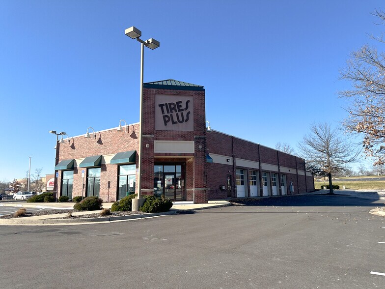 7601 W 119th St, Overland Park, KS for lease - Building Photo - Image 2 of 11
