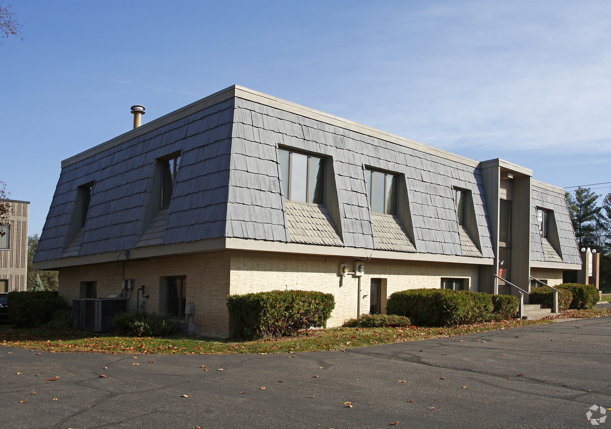 78 Saint Croix Trl S, Lakeland, MN for lease Building Photo- Image 1 of 3