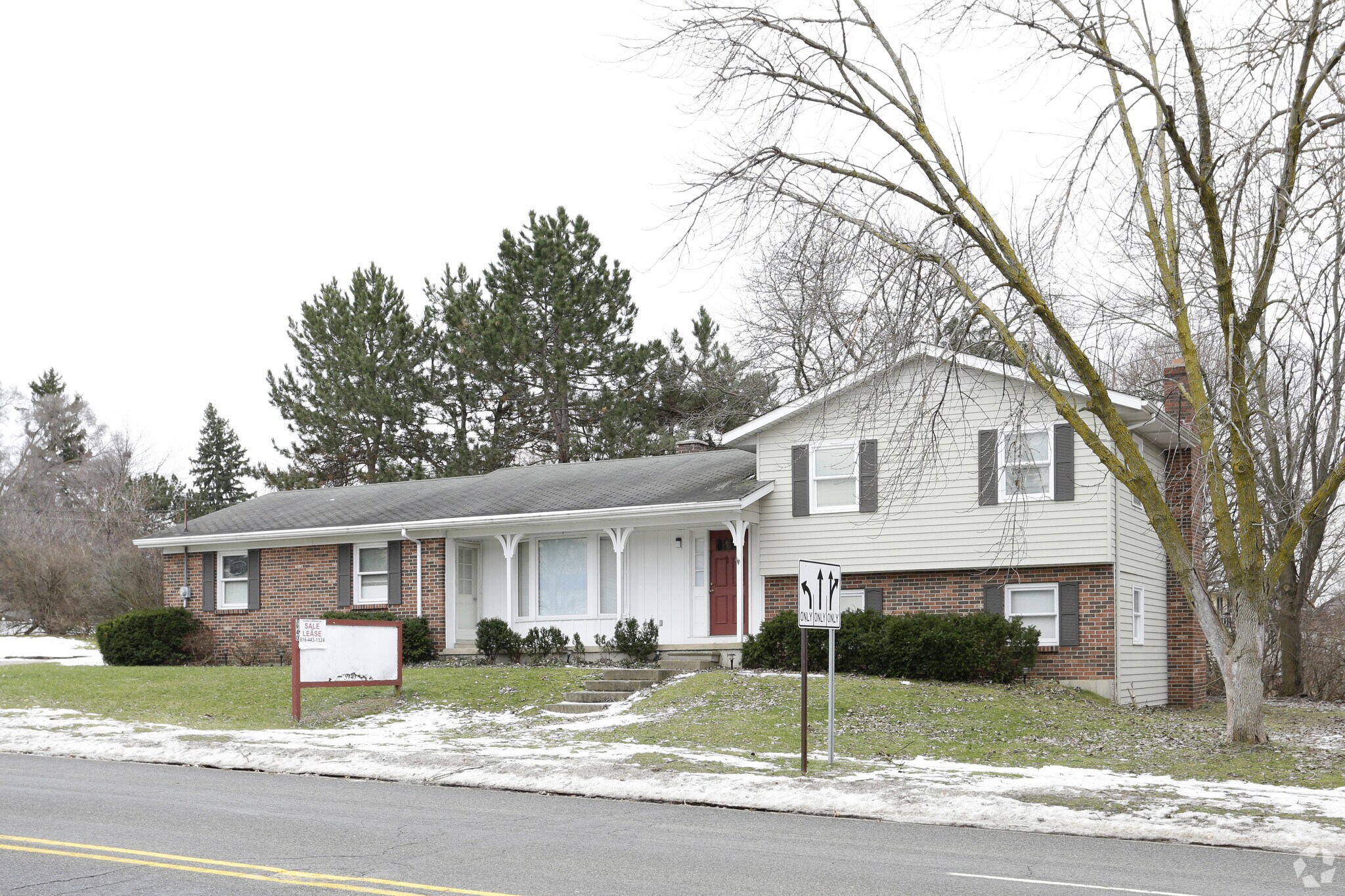 3940 29th St SE, Grand Rapids, MI for sale Primary Photo- Image 1 of 1