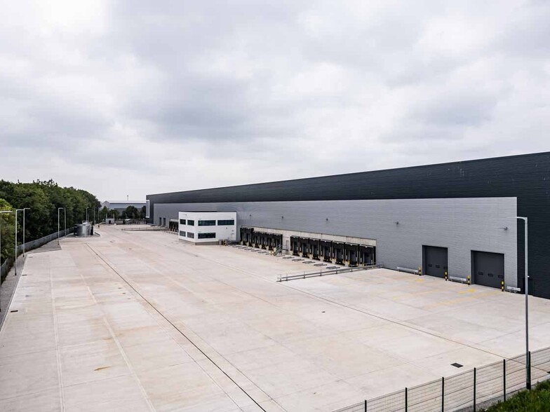 1 Weston Rd, Crewe for lease - Building Photo - Image 2 of 10
