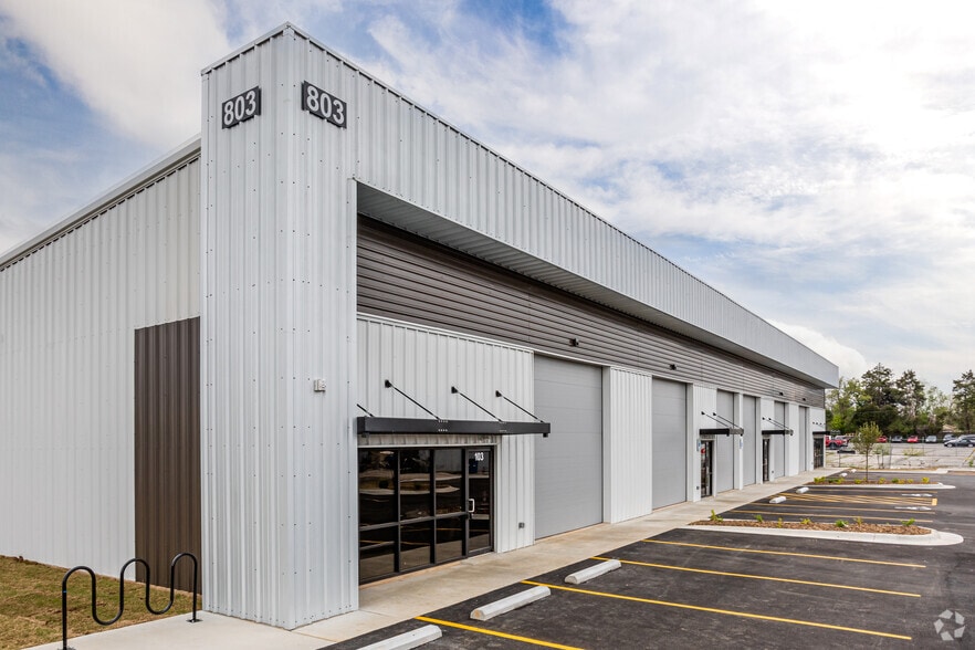 803 W Price Ln, Rogers, AR for lease - Building Photo - Image 2 of 4