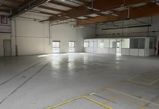 Flex in Champagne-au-Mont-d'Or for lease Interior Photo- Image 2 of 5