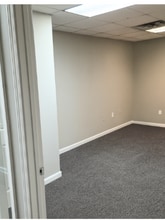 35 S Main St, Winchester, KY for lease Interior Photo- Image 1 of 21