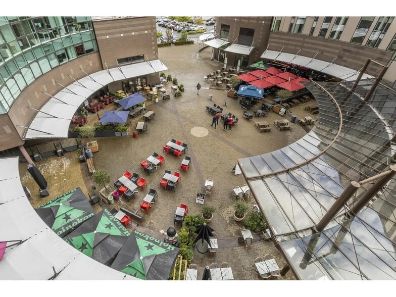 40 Rue De La Vague, Villeneuve-d'Ascq for lease - Building Photo - Image 3 of 13