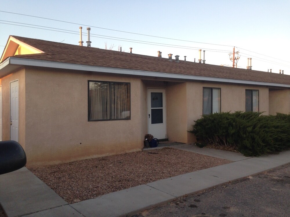 483 Vancouver Rd SE, Rio Rancho, NM for sale Building Photo- Image 1 of 1