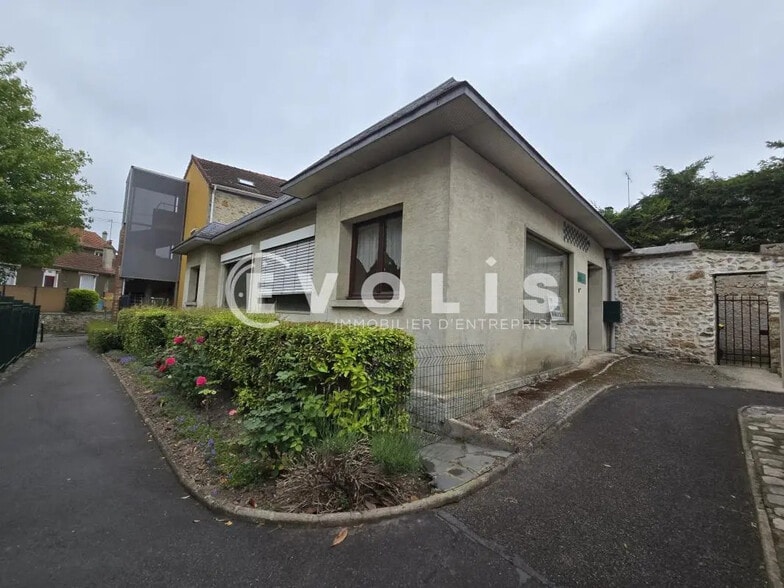 Office in Palaiseau for lease - Building Photo - Image 1 of 7