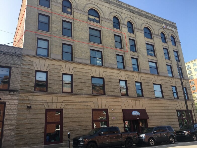 272 N Front St, Wilmington, NC 28401