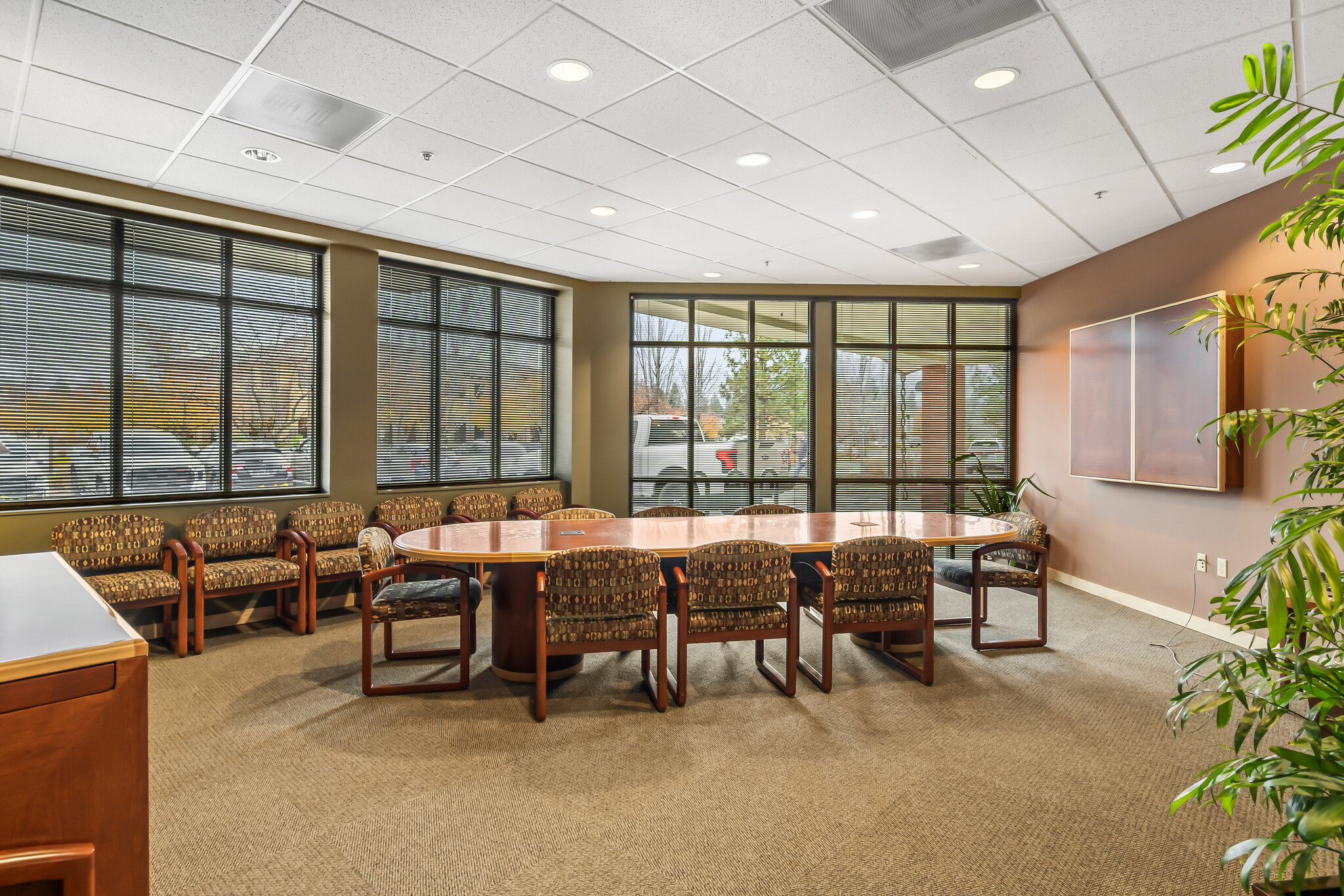 395 SW Bluff Dr, Bend, OR for lease Interior Photo- Image 1 of 8